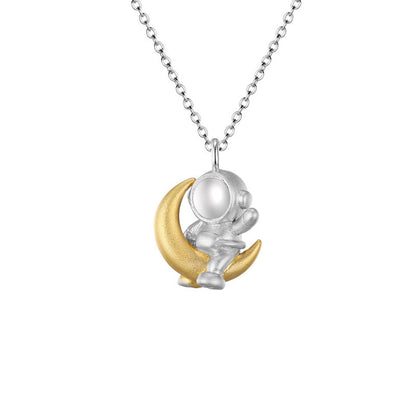 Astronaut & Moon Necklace – Unique & Elegant Sterling Silver Clavicle Chain